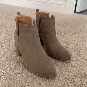 Taupe suede Booties